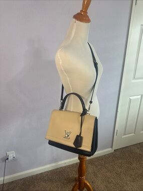 Authentic Louis Vuitton Vanille Black Soft Calfskin Lockme II Top Handle Bag